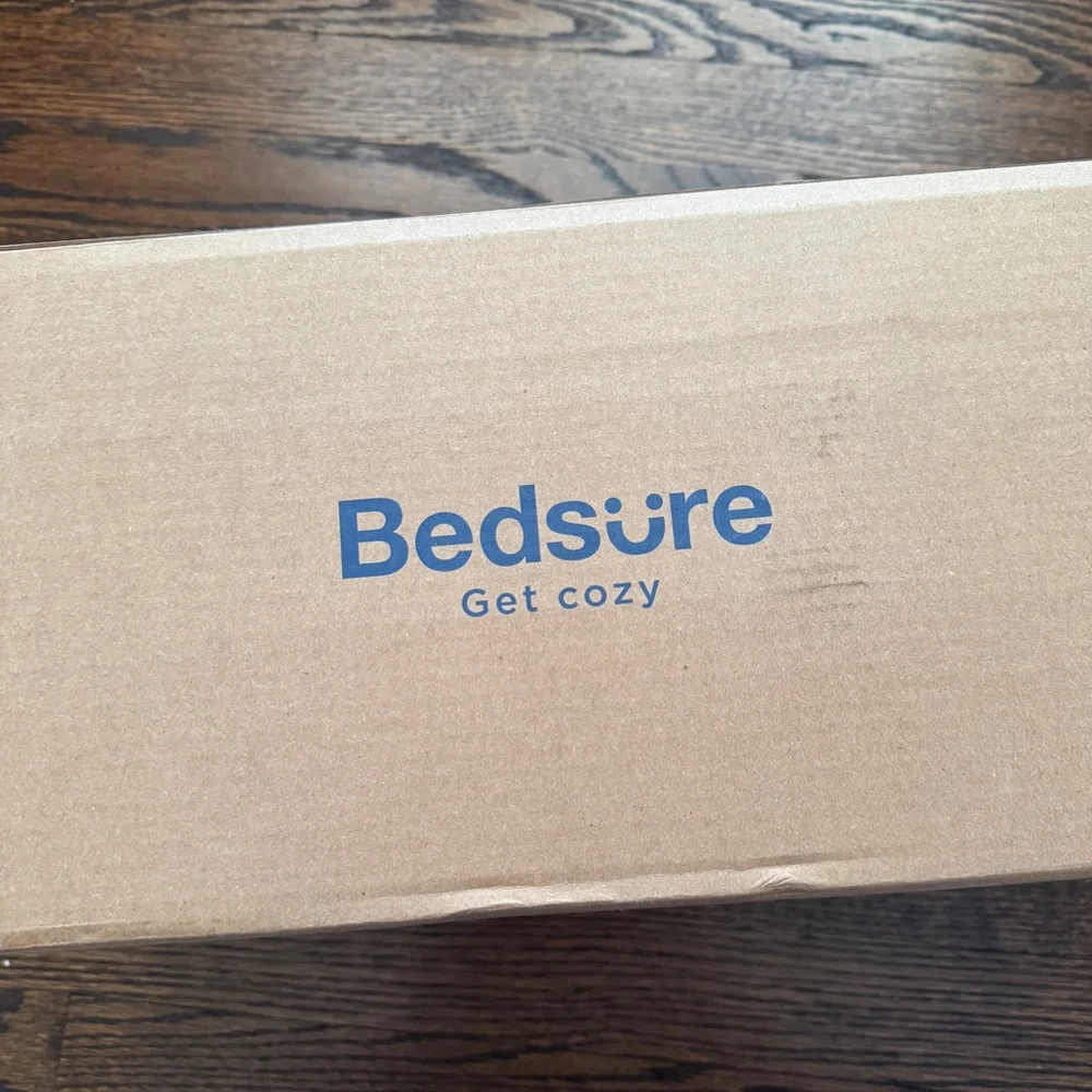 NEW Bedsure Beige Twin XL Comforter Duvet Insert – All Season - College Bedding